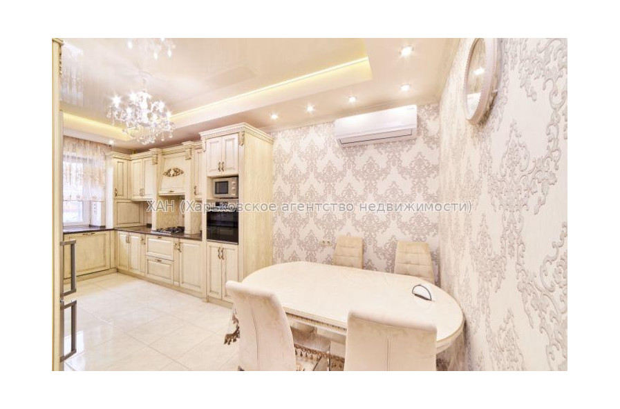 Продам квартиру, Переяславская ул. , 3  ком., 106 м², авторский дизайн 