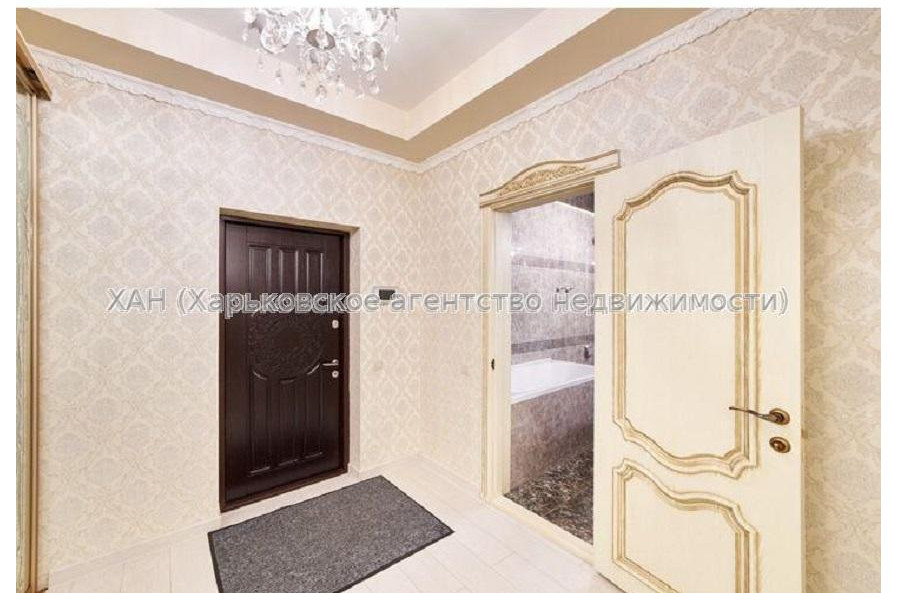 Продам квартиру, Переяславская ул. , 3  ком., 106 м², авторский дизайн 