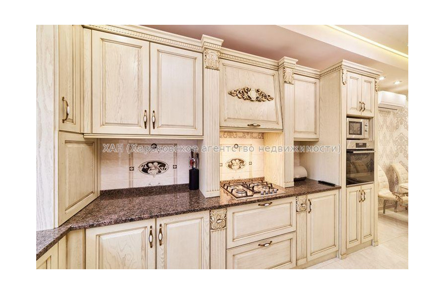 Продам квартиру, Переяславская ул. , 3  ком., 106 м², авторский дизайн 