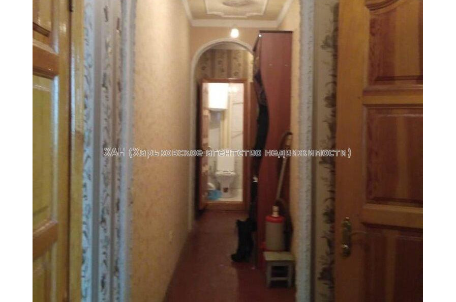 Продам квартиру, Болградская ул. , 4 кім., 80 м², косметический ремонт 
