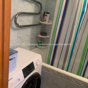 Продам квартиру, Болградская ул. , 4 кім., 80 м², косметический ремонт 