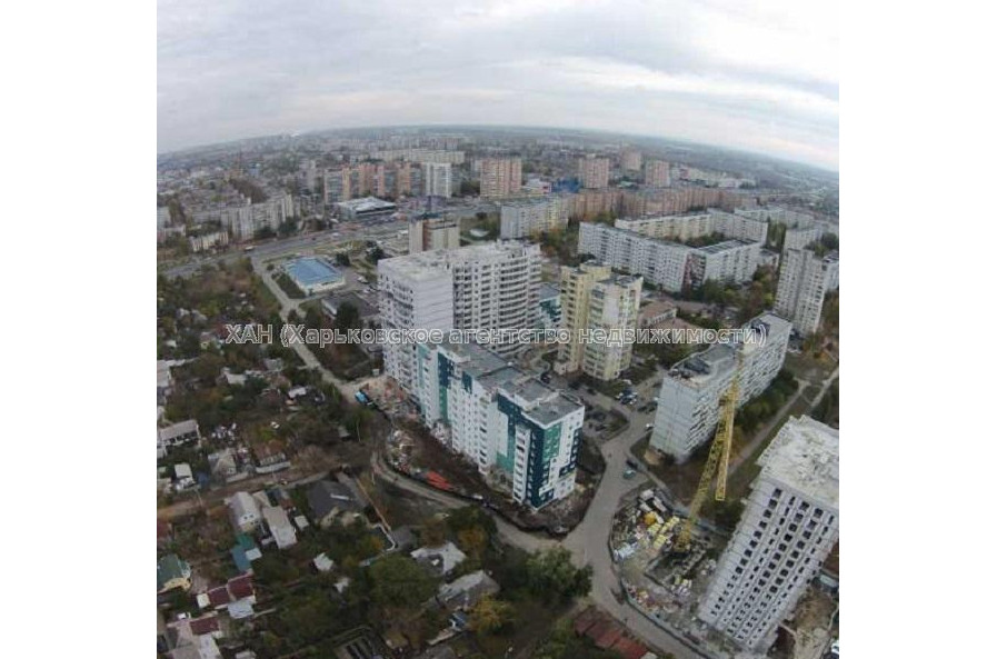 Продам квартиру, Качановская ул. , 3 кім., 90 м², без внутренних работ 