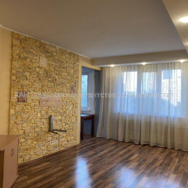 Продам квартиру, Людвига Свободы просп. , 3 кім., 65 м², капитальный ремонт