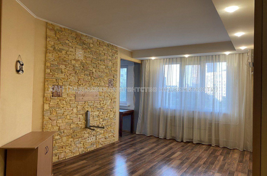 Продам квартиру, Людвига Свободы просп. , 3 кім., 65 м², капитальный ремонт 