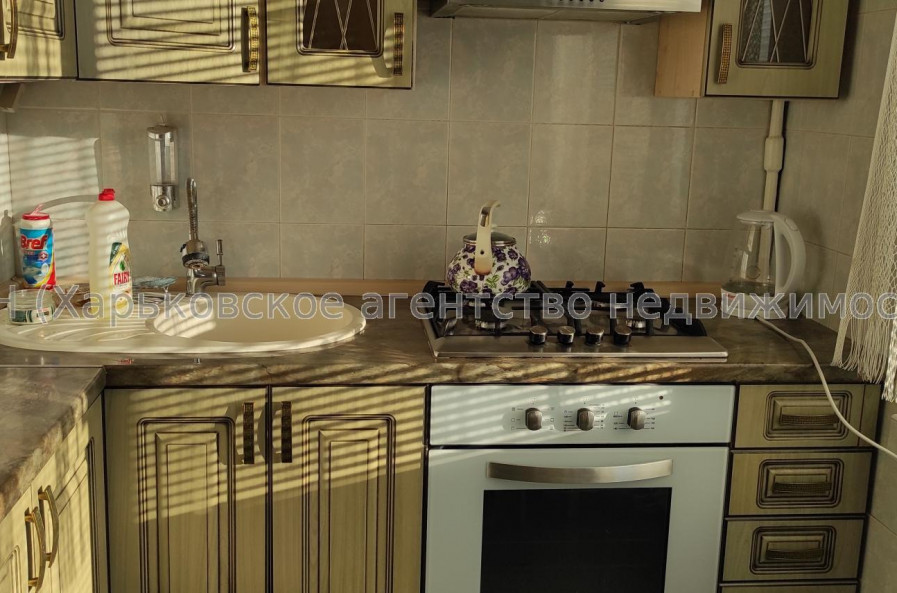 Здам квартиру, Валентиновская ул. , 13Б , 2 кім., 45 м², капитальный ремонт 