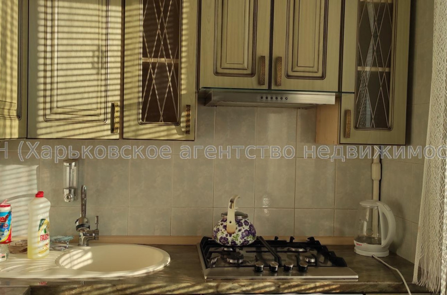 Здам квартиру, Валентиновская ул. , 13Б , 2 кім., 45 м², капитальный ремонт 