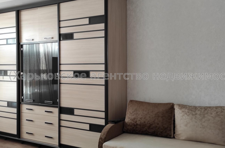 Здам квартиру, Валентиновская ул. , 13Б , 2 кім., 45 м², капитальный ремонт 