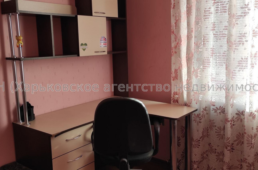 Здам квартиру, Валентиновская ул. , 13Б , 2 кім., 45 м², капитальный ремонт 