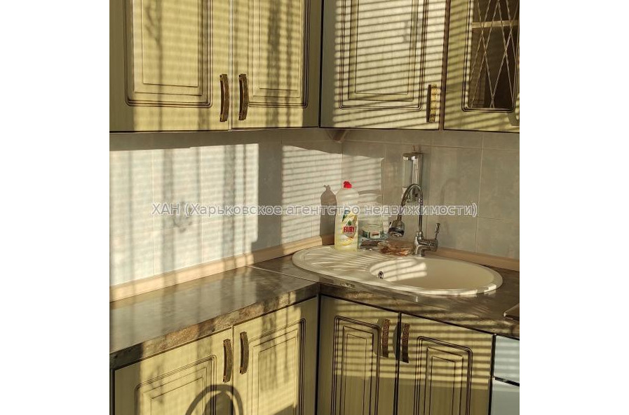 Здам квартиру, Валентиновская ул. , 13Б , 2 кім., 45 м², капитальный ремонт 