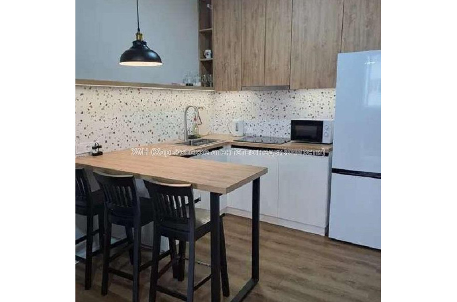Продам квартиру, Барабашова академика ул. , 1 кім., 36 м², капитальный ремонт 