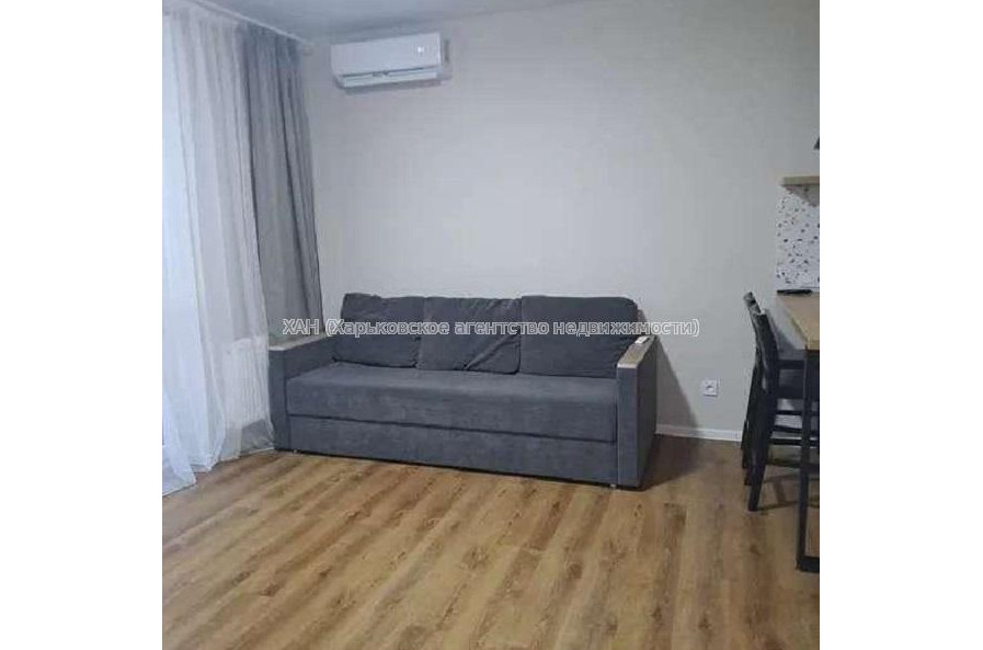 Продам квартиру, Барабашова академика ул. , 1 кім., 36 м², капитальный ремонт 