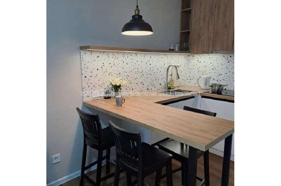 Продам квартиру, Барабашова академика ул. , 1 кім., 36 м², капитальный ремонт 