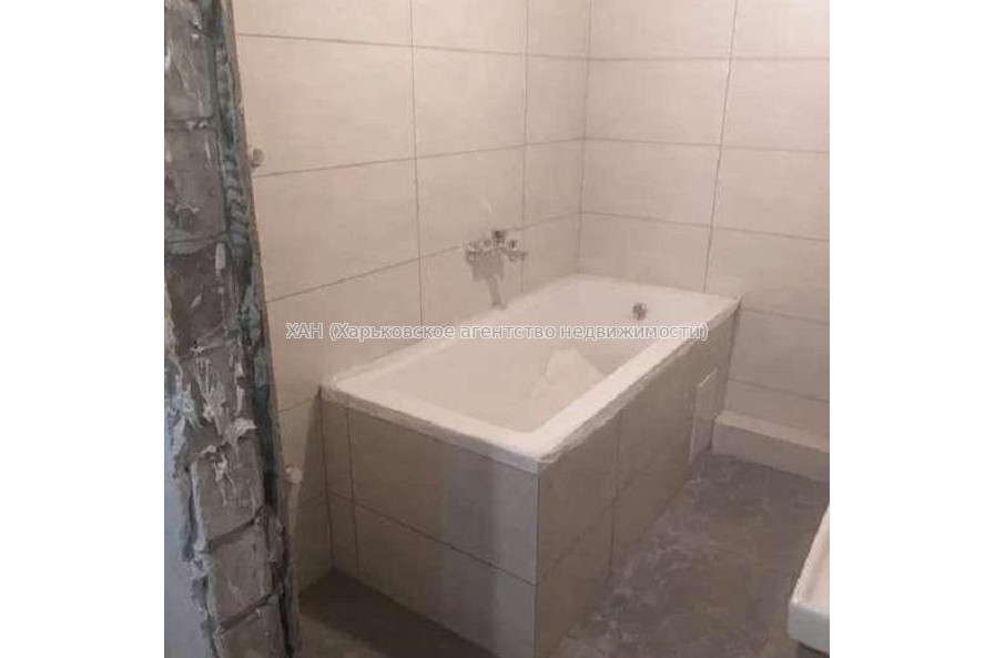 Продам квартиру, Барабашова академика ул. , 1 кім., 36 м², капитальный ремонт 