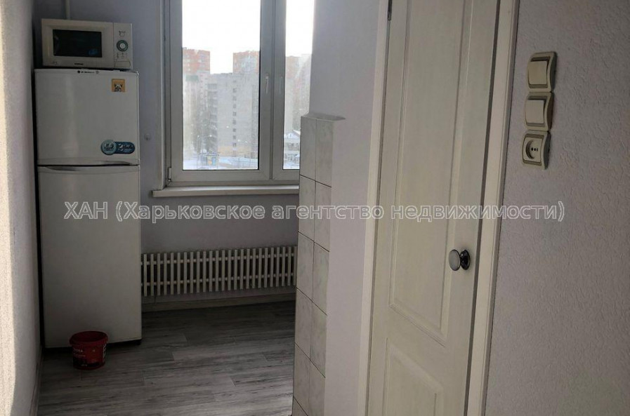 Продам квартиру, Людвига Свободы просп. , 1 кім., 33 м², косметический ремонт 