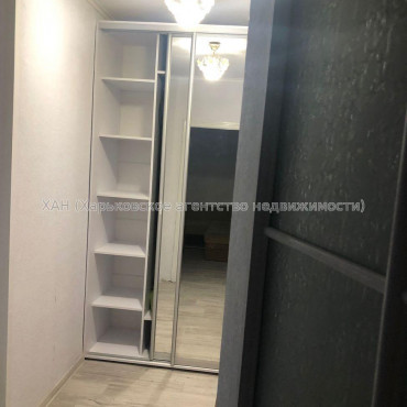 Продам квартиру, Людвига Свободы просп. , 1 кім., 33 м², косметический ремонт 