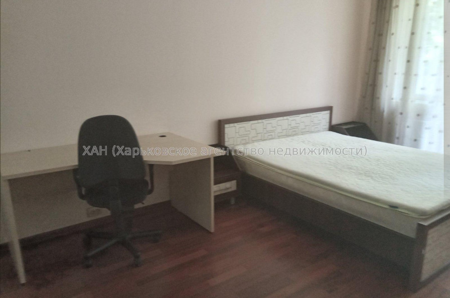 Здам квартиру, 23 Августа ул. , 70 , 2 кім., 43 м², капитальный ремонт 