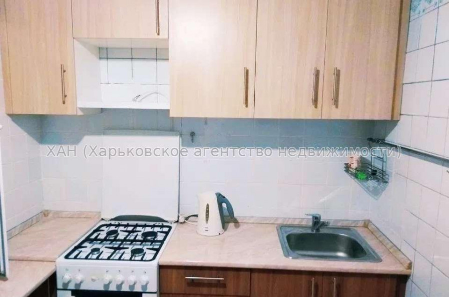 Продам квартиру, Деревянко Алексея ул. , 2  ком., 42 м², капитальный ремонт 