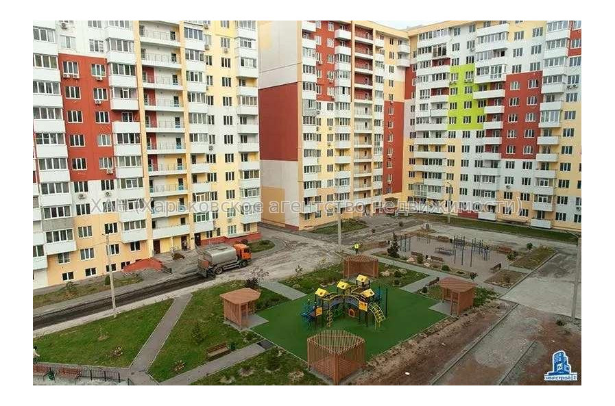 Продам квартиру, Гвардейцев Широнинцев ул. , 2  ком., 65 м², без внутренних работ 