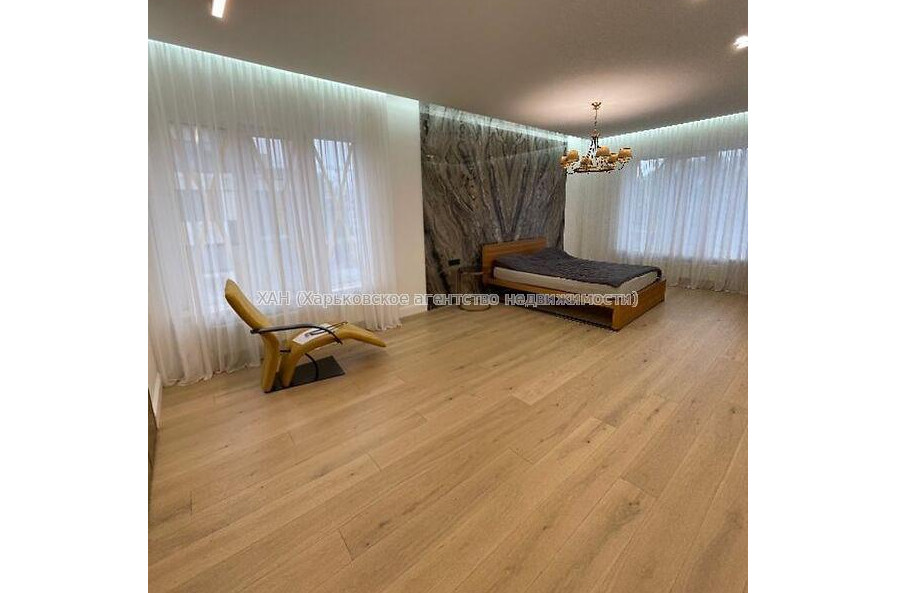 Продам квартиру, Клеменова Дача ул. , 3 кім., 115 м², евроремонт 