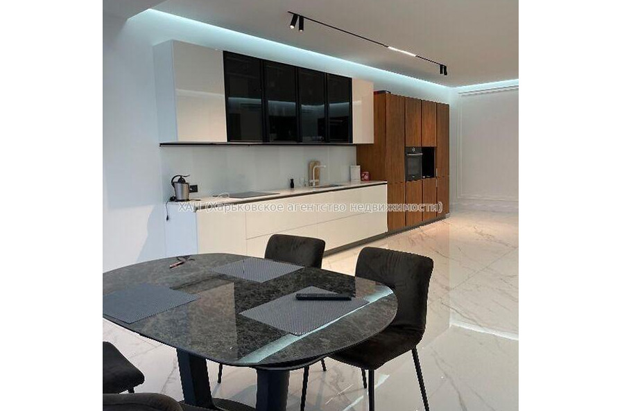 Продам квартиру, Клеменова Дача ул. , 3 кім., 115 м², евроремонт 