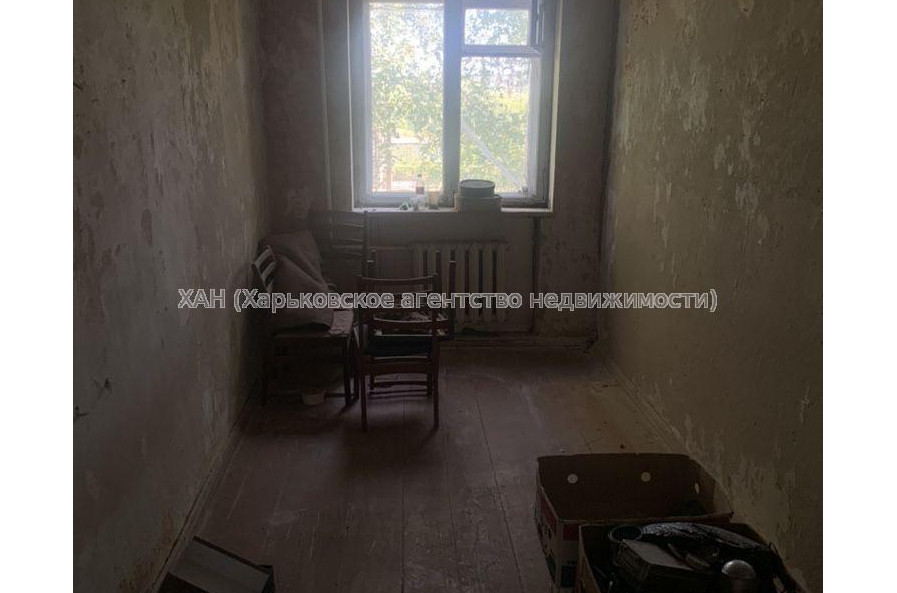 Продам квартиру, Богдана Хмельницкого ул. , 3  ком., 54 м², без ремонта 