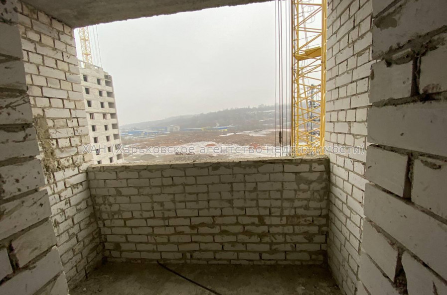 Продам квартиру, Шевченко ул. , 327 , 1  ком., 44 м², без внутренних работ 