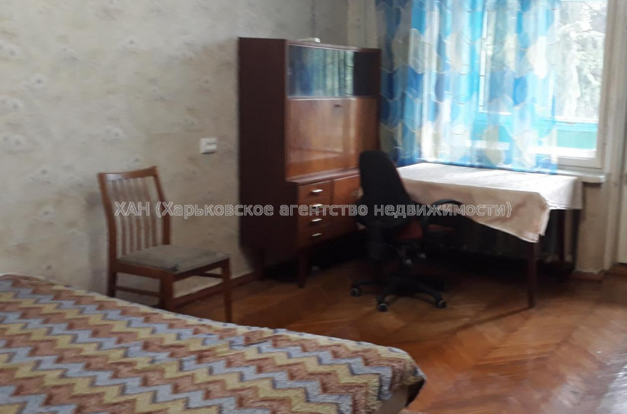 Сдам квартиру, Евгения Енина ул. , 3А , 2  ком., 52 м², косметический ремонт 