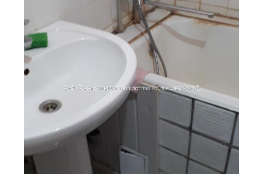 Сдам квартиру, Евгения Енина ул. , 3А , 2  ком., 52 м², косметический ремонт 