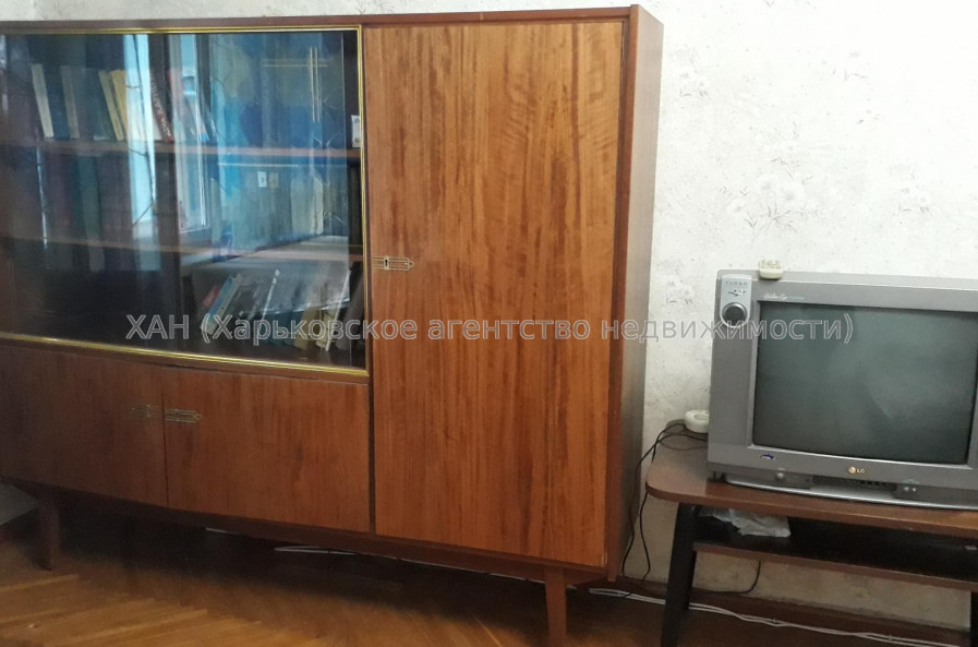Сдам квартиру, Евгения Енина ул. , 3А , 2  ком., 52 м², косметический ремонт 