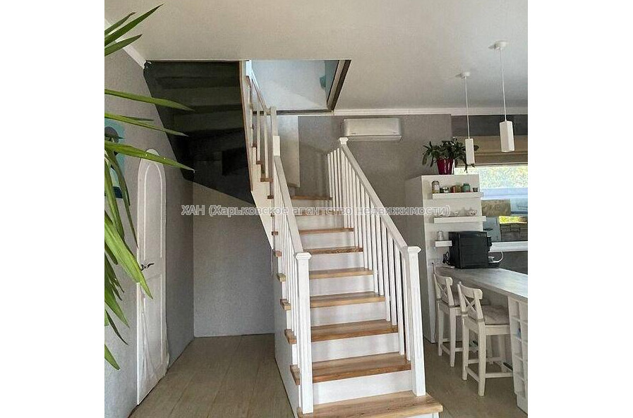 Продам дом, Подгорная ул. , 150 м², 7.50 сот., капитальный ремонт 