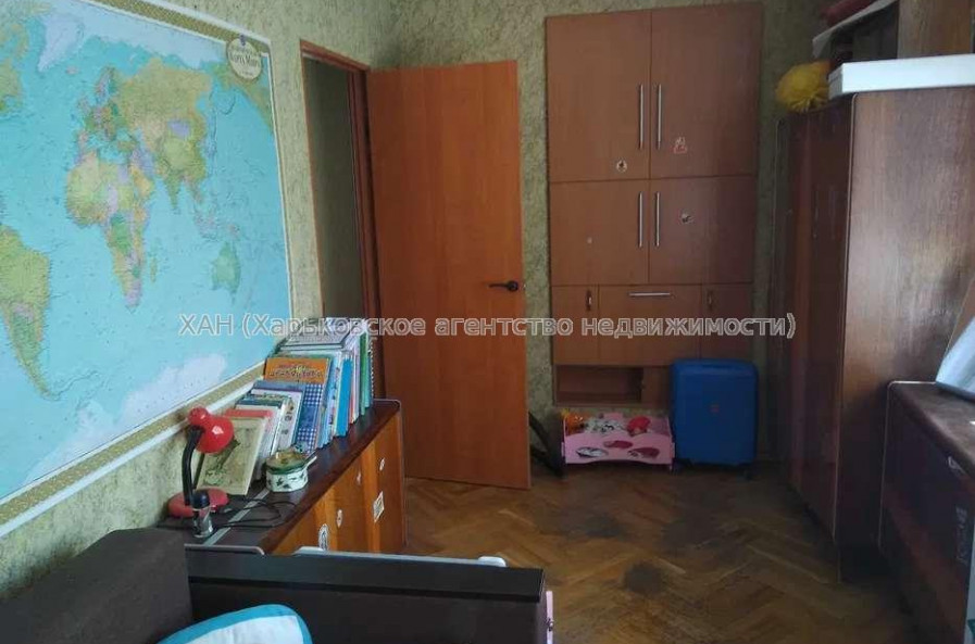 Продам квартиру, Тринклера ул. , 2 кім., 42 м², капитальный ремонт 