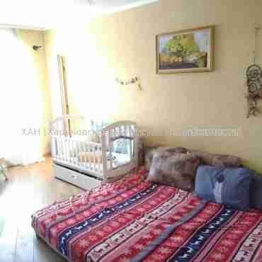 Продам квартиру, Тринклера ул. , 2 кім., 42 м², капитальный ремонт 