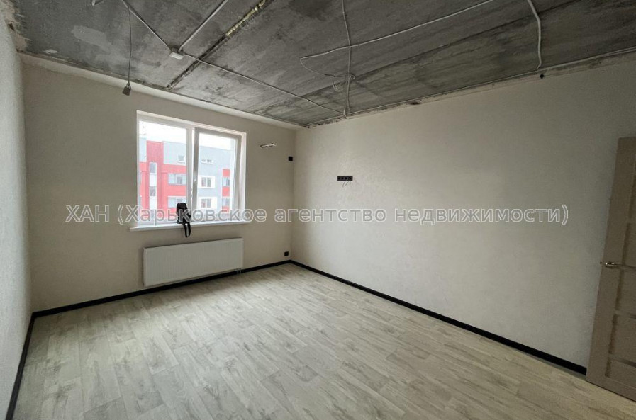 Продам квартиру, 1  ком., 39 м², частичный ремонт 