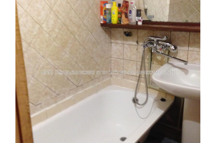 Здам квартиру, Валентиновская ул. , 1 кім., 33 м², косметический ремонт 