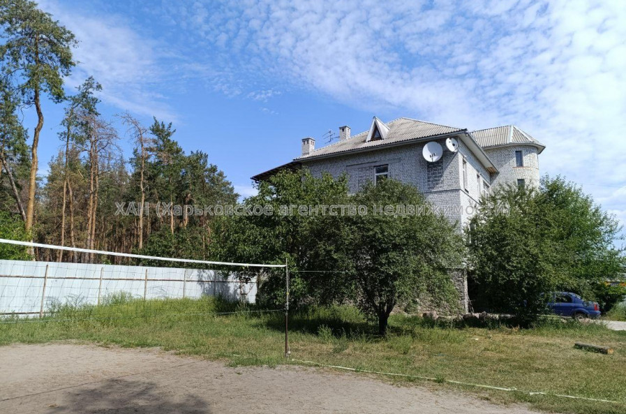 Продам дом, 350 м², 22 сот., косметический ремонт 