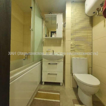Продам квартиру, Шатиловская ул. , 1  ком., 28 м², капитальный ремонт 