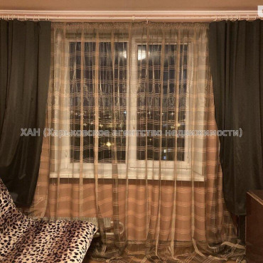 Продам квартиру, Гвардейцев Широнинцев ул. , 3 кім., 67 м², капитальный ремонт 