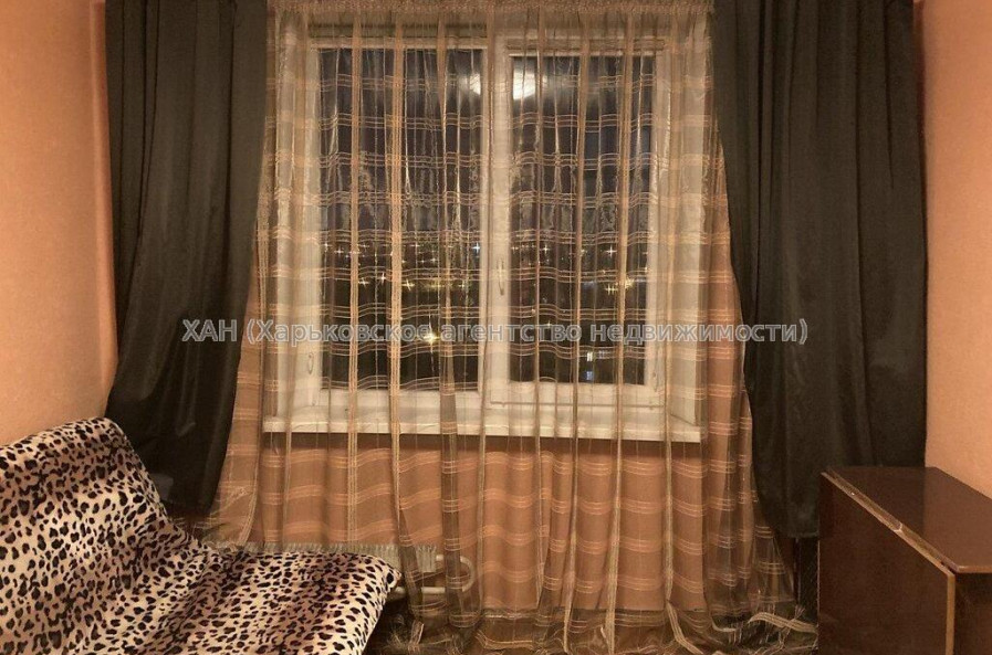 Продам квартиру, Гвардейцев Широнинцев ул. , 3  ком., 67 м², капитальный ремонт 