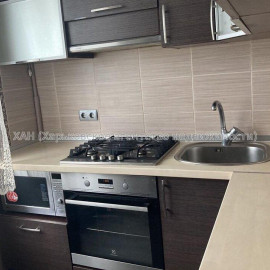 Продам квартиру, Гвардейцев Широнинцев ул. , 3 кім., 67 м², капитальный ремонт