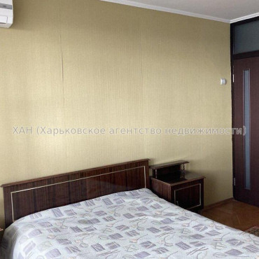 Продам квартиру, Гвардейцев Широнинцев ул. , 3  ком., 67 м², капитальный ремонт 