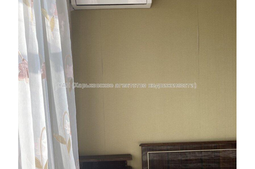 Продам квартиру, Гвардейцев Широнинцев ул. , 3  ком., 67 м², капитальный ремонт 