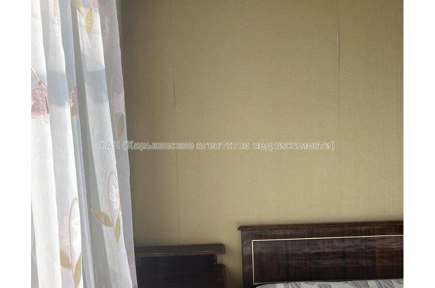 Продам квартиру, Гвардейцев Широнинцев ул. , 3  ком., 67 м², капитальный ремонт 