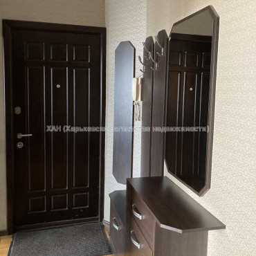 Продам квартиру, Гвардейцев Широнинцев ул. , 3  ком., 67 м², капитальный ремонт 