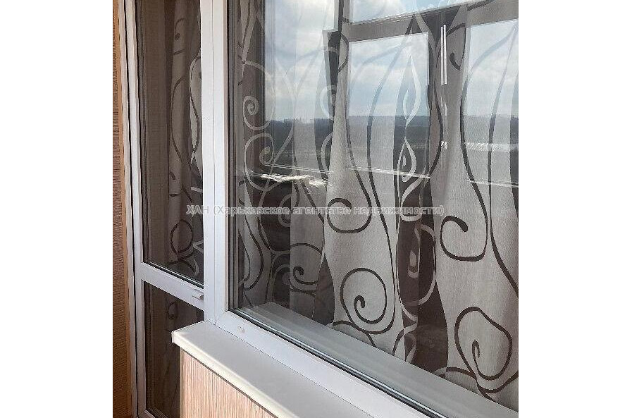 Продам квартиру, Гвардейцев Широнинцев ул. , 3  ком., 67 м², капитальный ремонт 