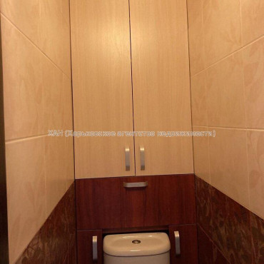 Продам квартиру, Гвардейцев Широнинцев ул. , 3  ком., 67 м², капитальный ремонт 