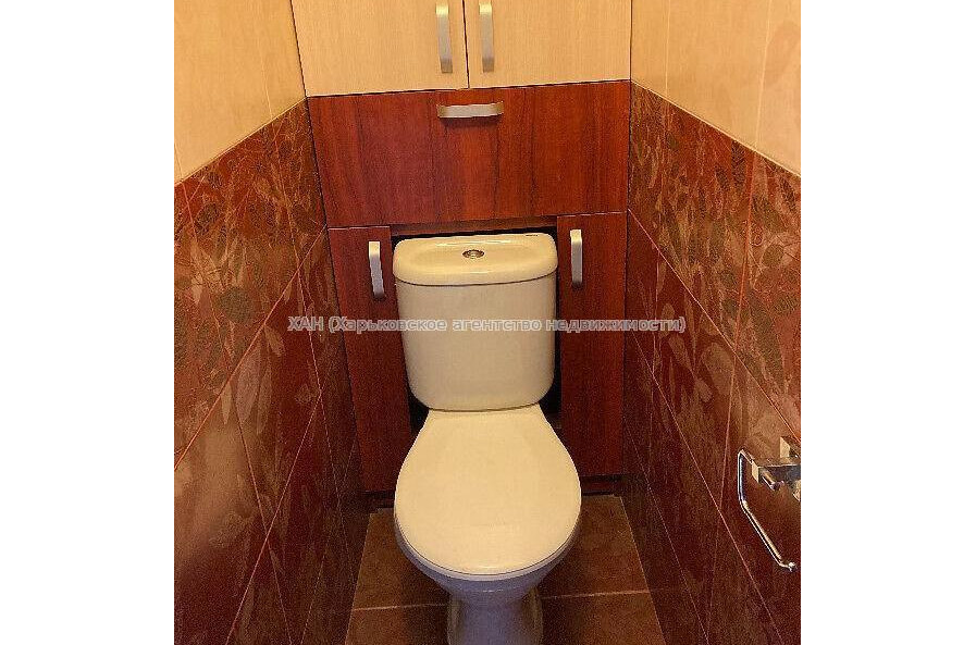 Продам квартиру, Гвардейцев Широнинцев ул. , 3  ком., 67 м², капитальный ремонт 
