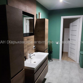 Продам квартиру, Гагарина ул. , 4 кім., 120 м², евроремонт