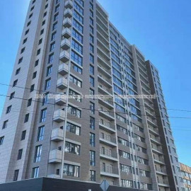 Продам квартиру, Дмитрия Антоненко ул. , 2 кім., 93 м², без внутренних работ