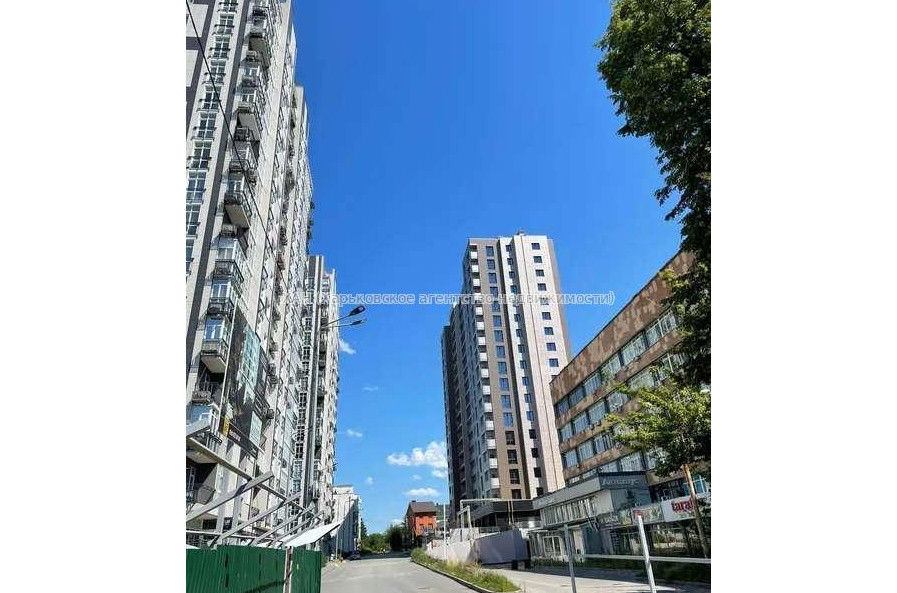 Продам квартиру, Дмитрия Антоненко ул. , 2 кім., 93 м², без внутренних работ 