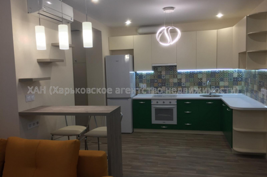Сдам квартиру, Балакирева ул. , 1  ком., 50 м², евроремонт 